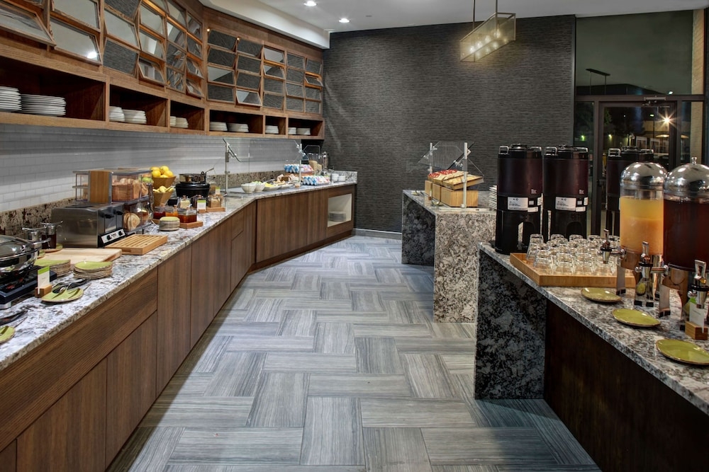 뷔페 아침 식사