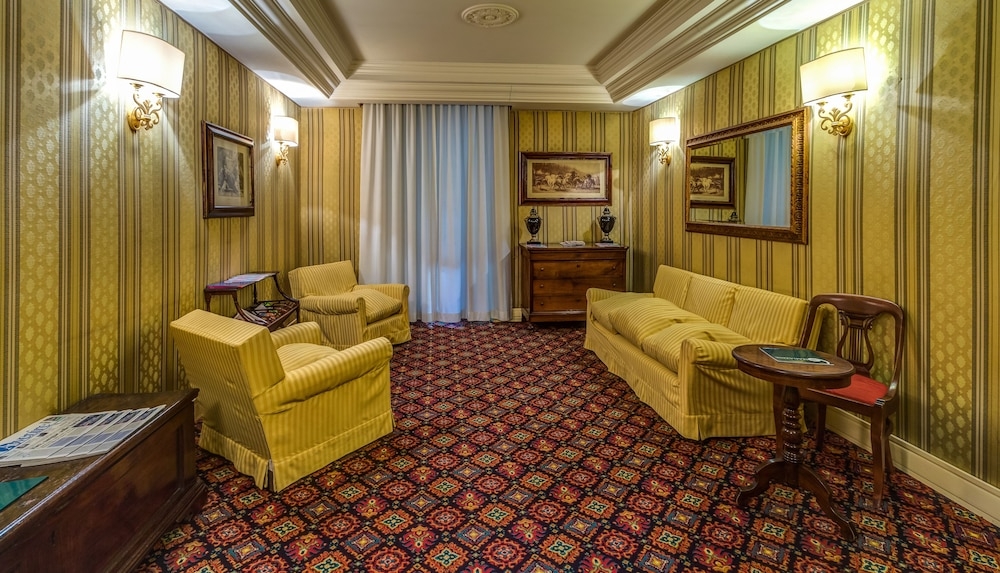 로비 좌석 공간