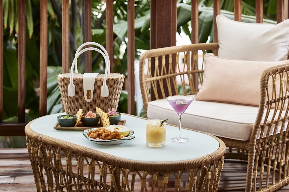 객실 내 식사 공간