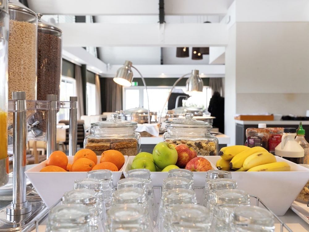 뷔페 아침 식사