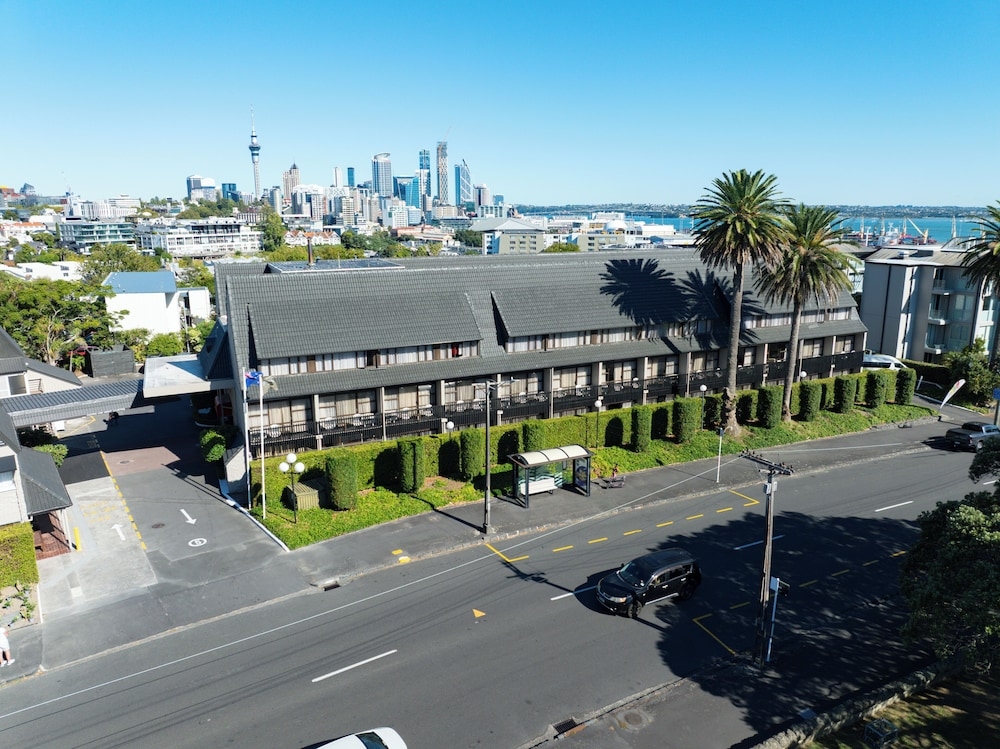 숙박 시설 정면