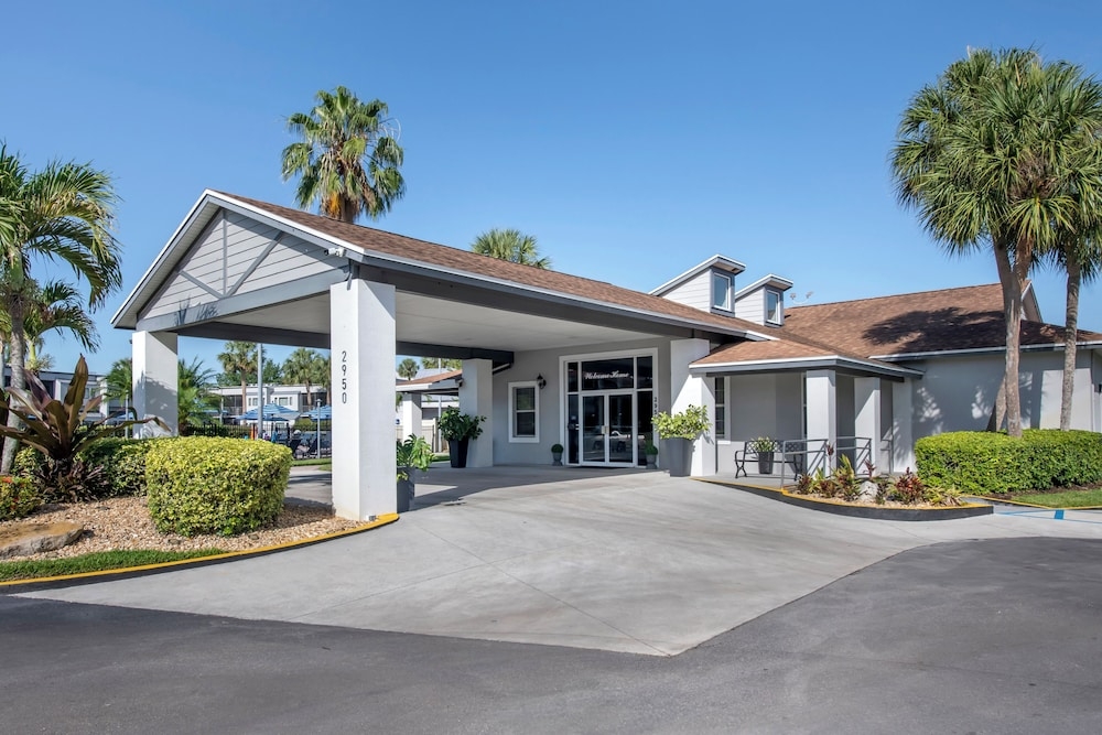 숙박 시설 입구