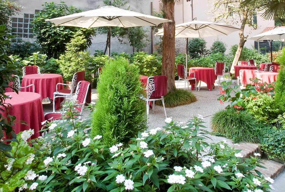 숙박 시설 내 편의 시설/서비스