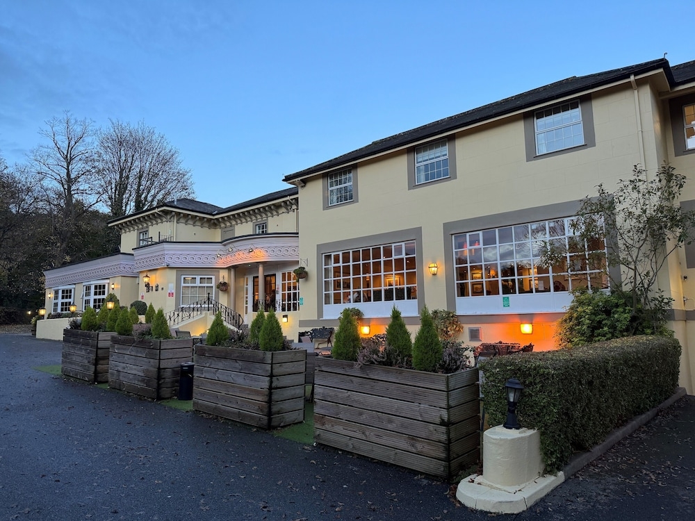 숙박 시설 정면