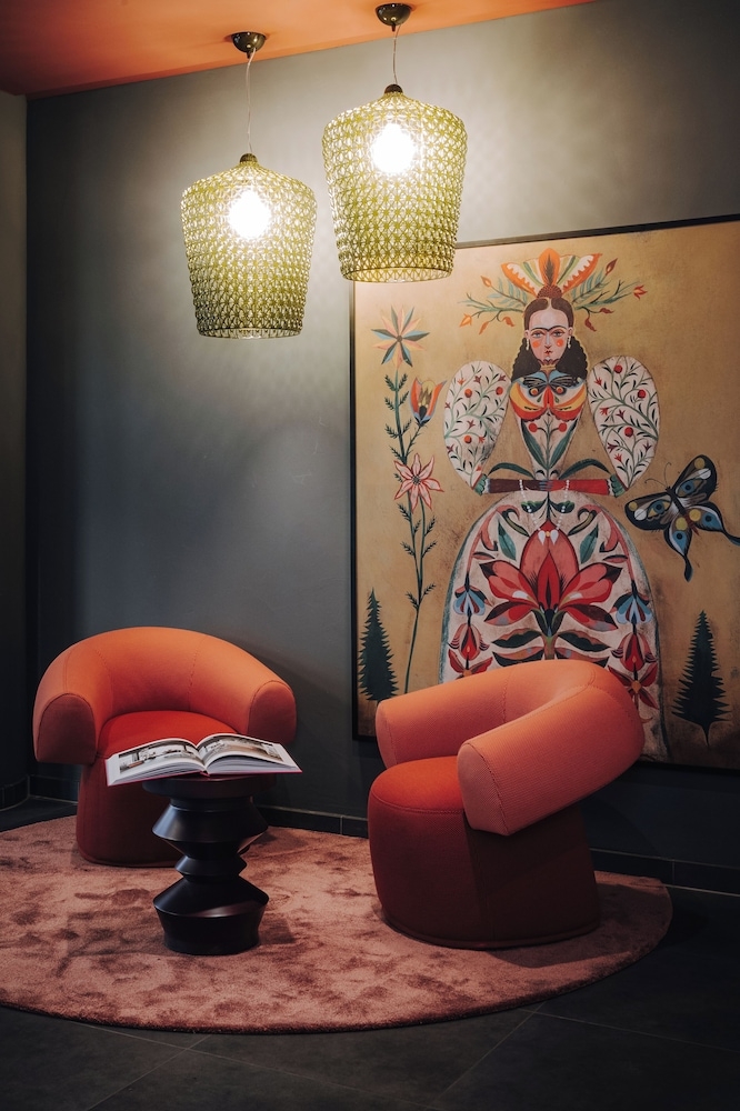 로비 좌석 공간