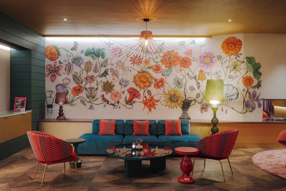 로비 좌석 공간