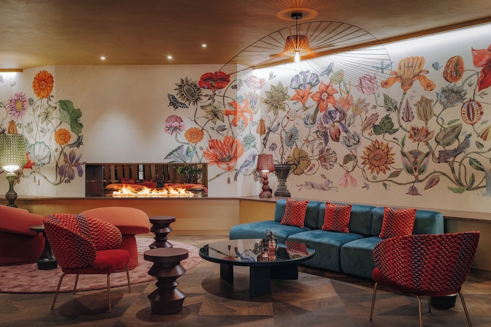 로비 좌석 공간