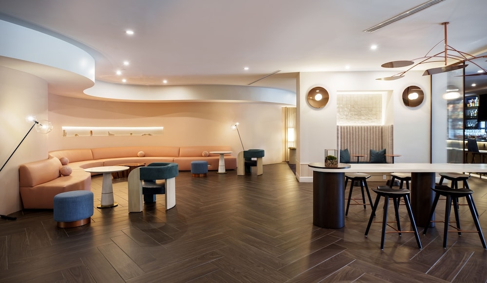 로비 좌석 공간