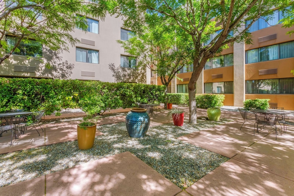 숙박 시설 내 편의 시설/서비스