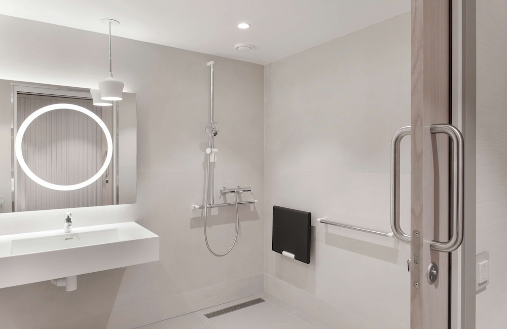 장애인 지원 욕실