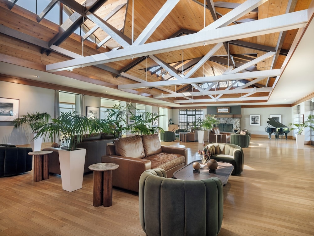 로비 좌석 공간