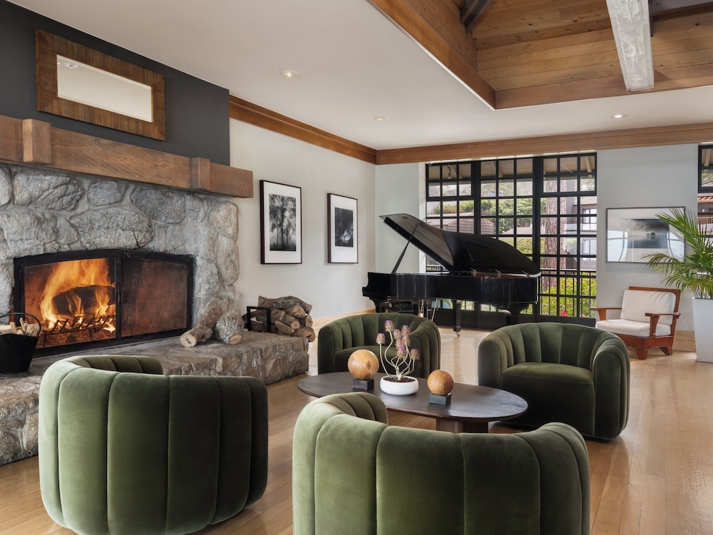 로비 좌석 공간