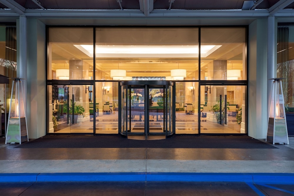 숙박 시설 입구