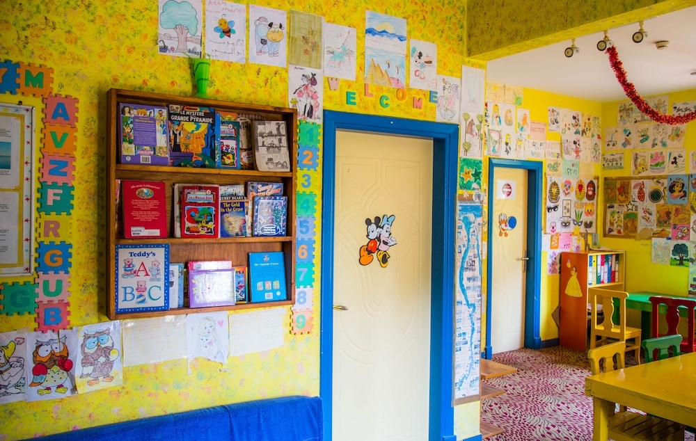 어린이 놀이 공간 - 실내