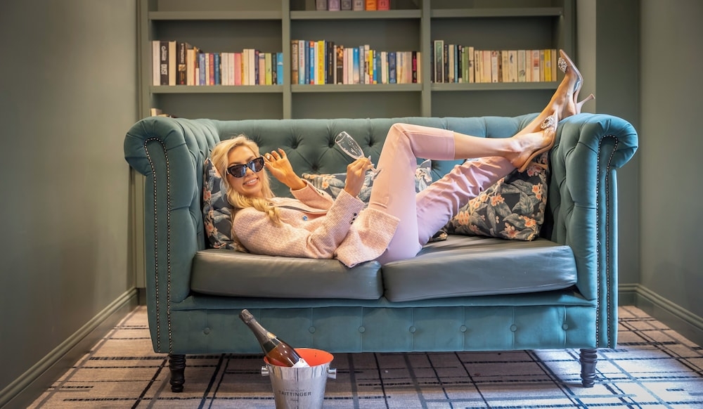 객실 내 식사 공간