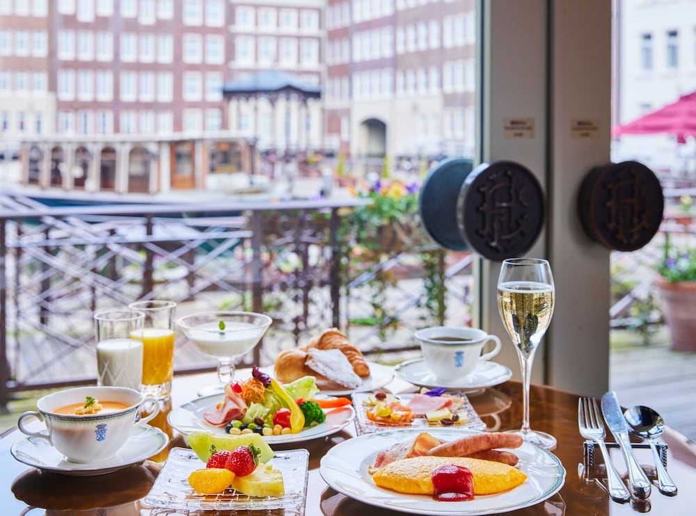 뷔페 아침 식사