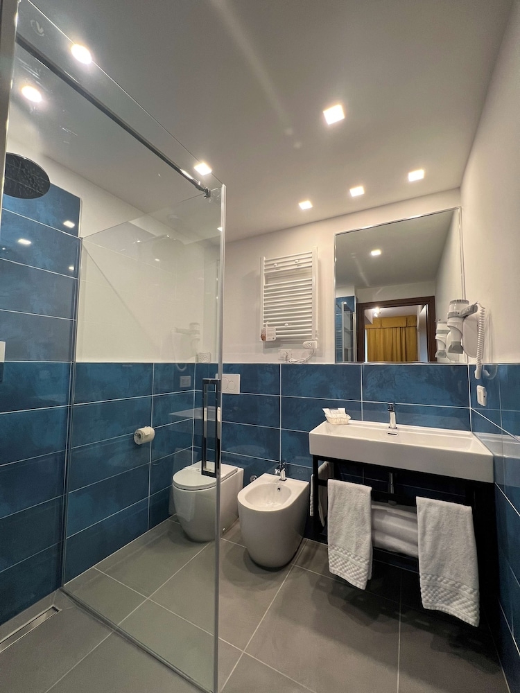 객실 내 편의 시설/서비스