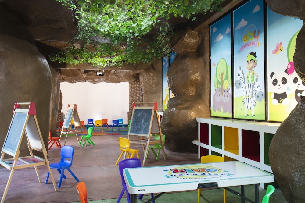 어린이 놀이 공간 - 실내