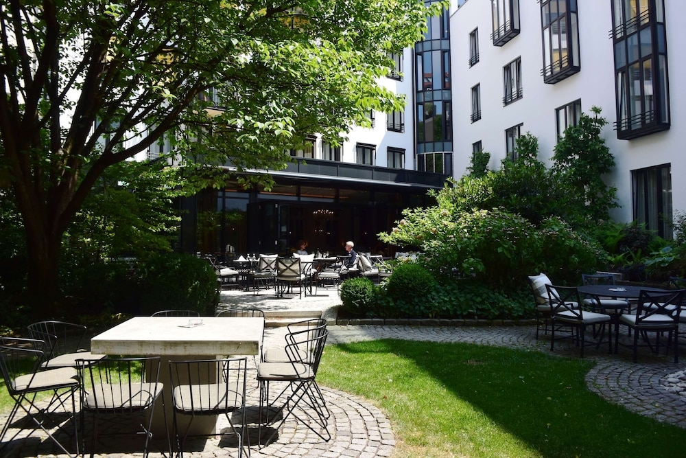 숙박 시설 내 편의 시설/서비스