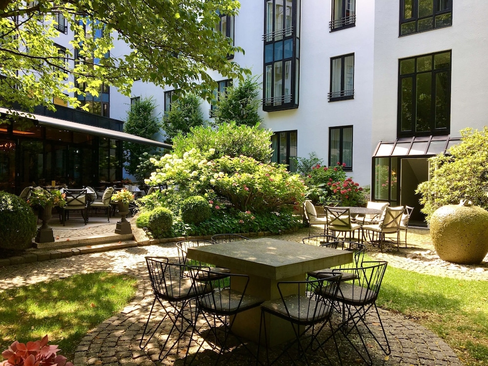 숙박 시설 내 편의 시설/서비스