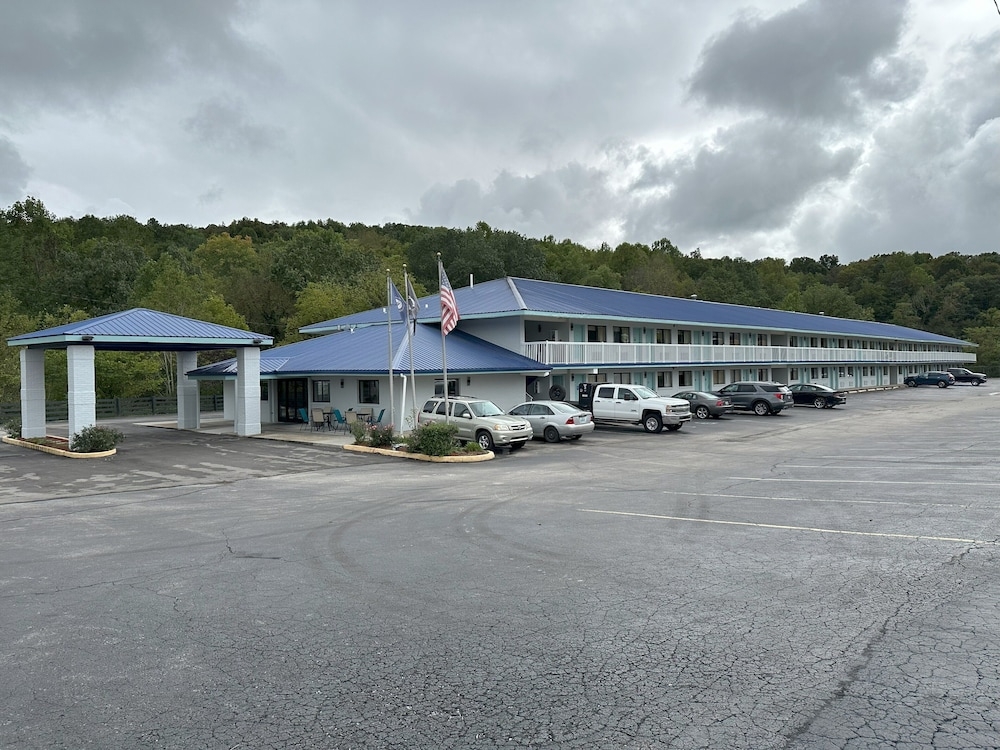 숙박 시설 정면