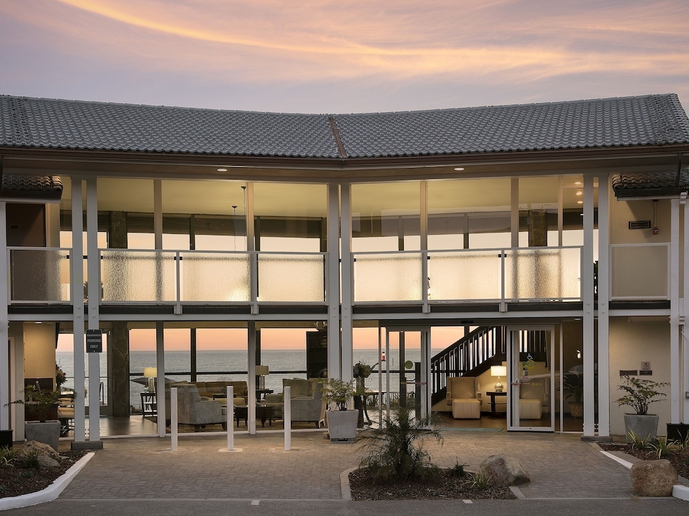 숙박 시설 입구