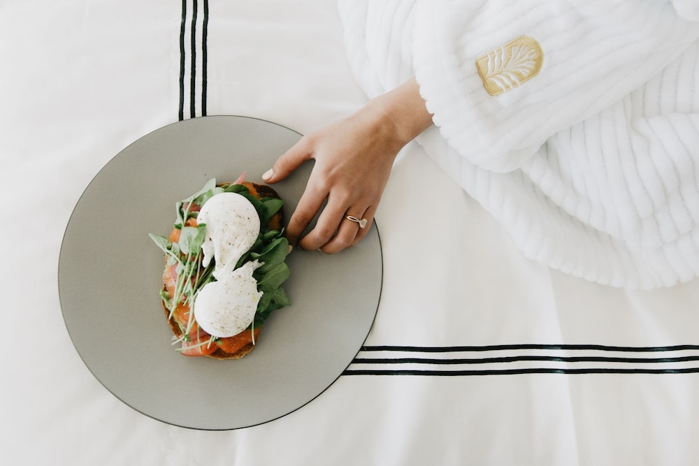 객실 내 식사 공간