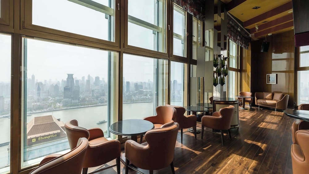 바(숙박 시설 내)