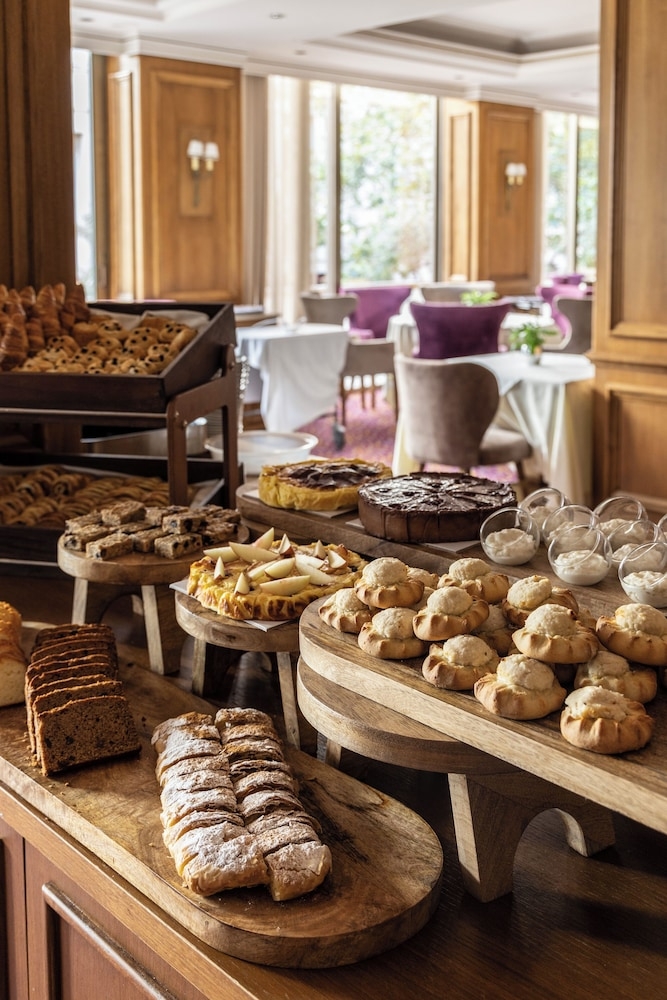 뷔페 아침 식사