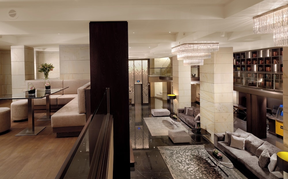 로비 좌석 공간