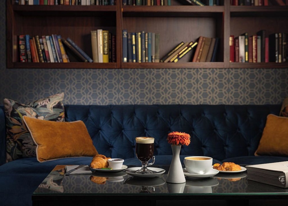 로비 좌석 공간