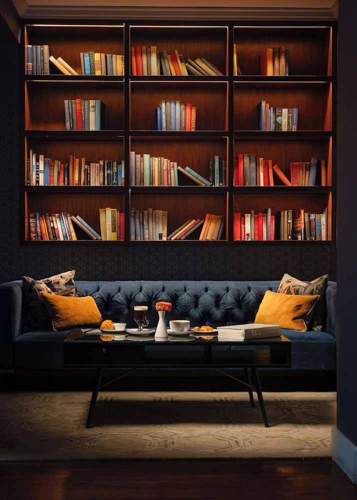 로비 좌석 공간