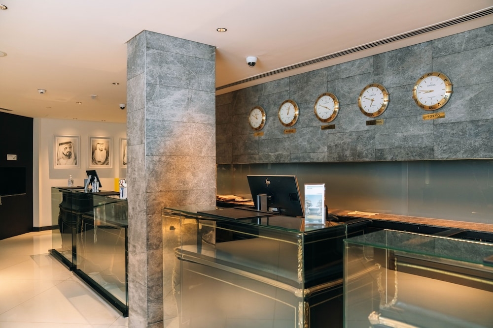 체크인/체크아웃 키오스크