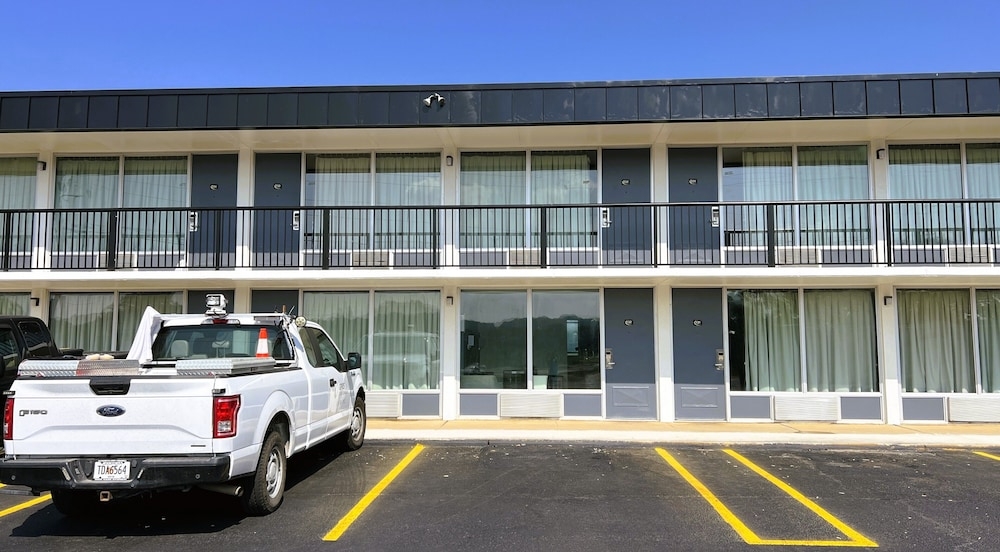 숙박 시설 정면