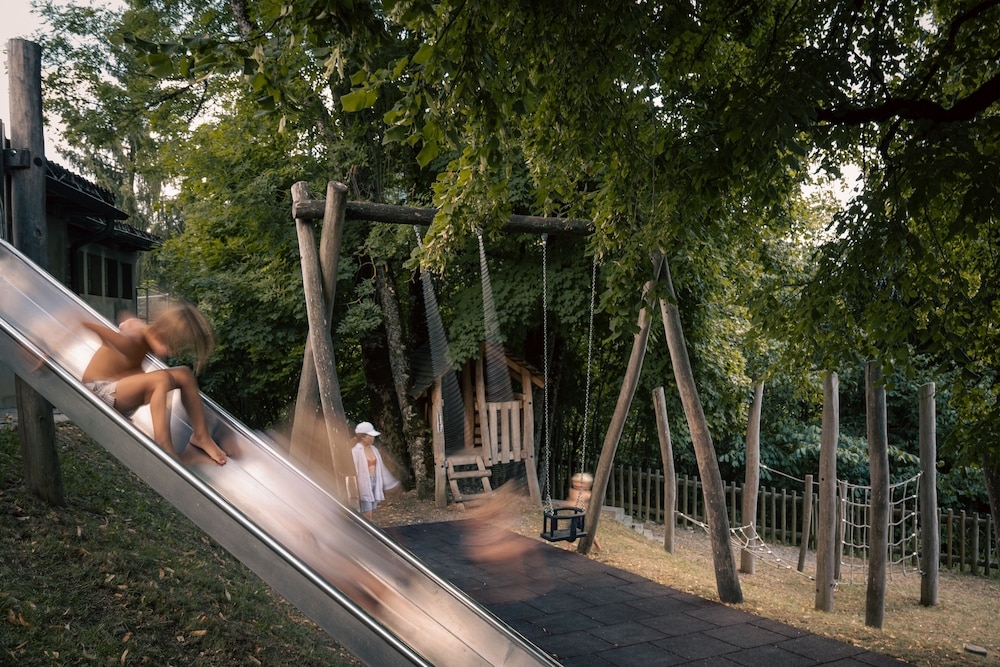 어린이 놀이 공간 - 야외