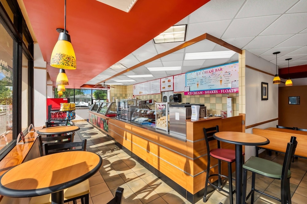 숙박 시설 내 편의 시설/서비스