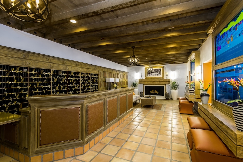 콘시어지 데스크