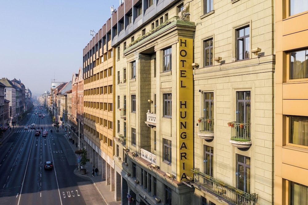 숙박 시설 정면