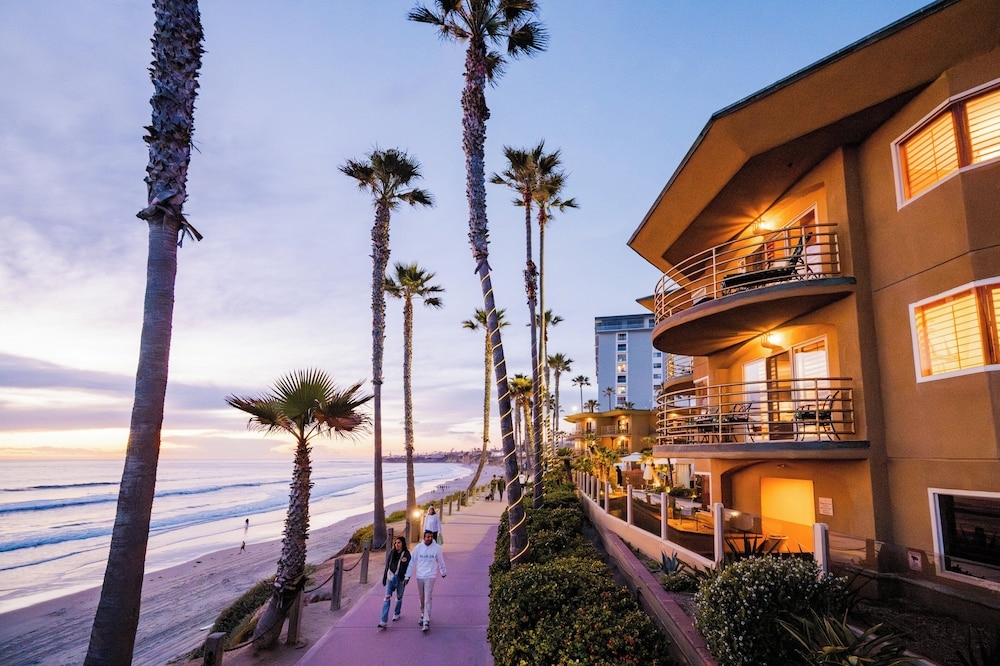 숙박 시설 정면