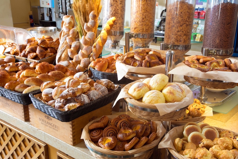 뷔페 아침 식사