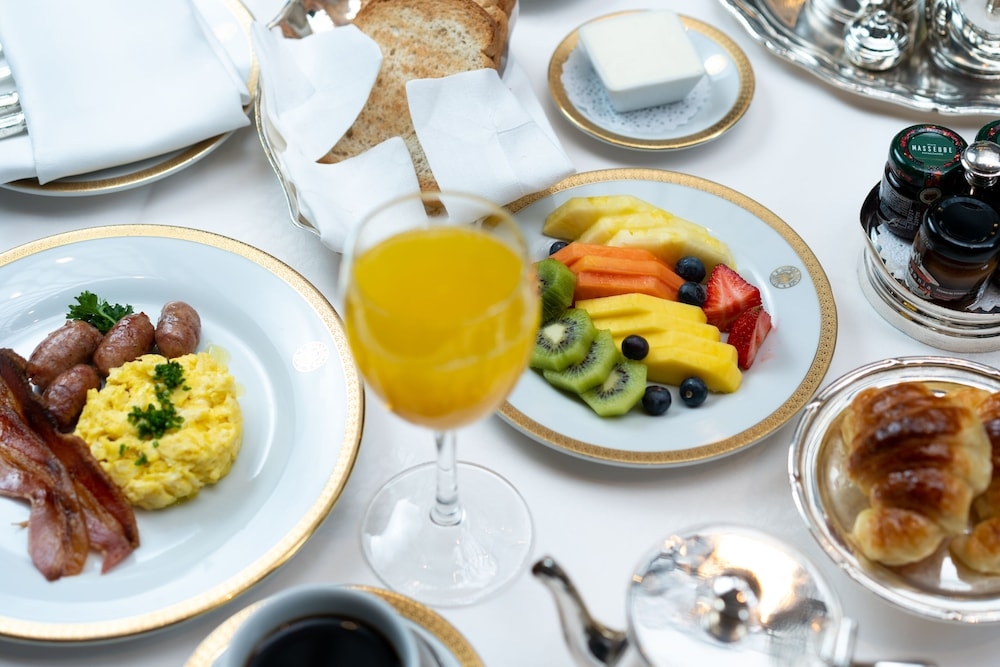 뷔페 아침 식사