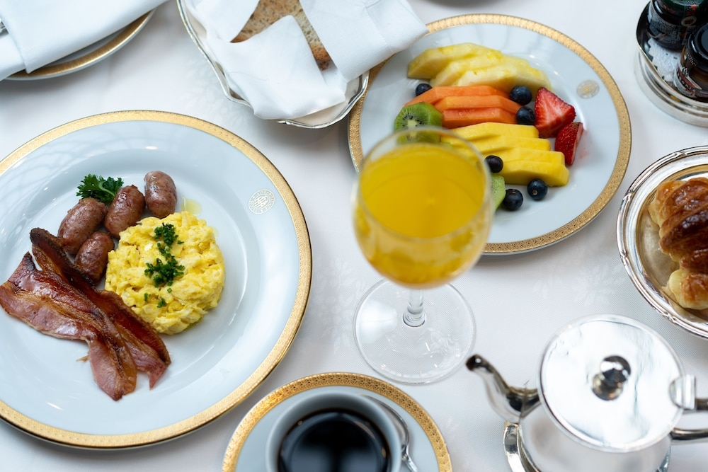 뷔페 아침 식사