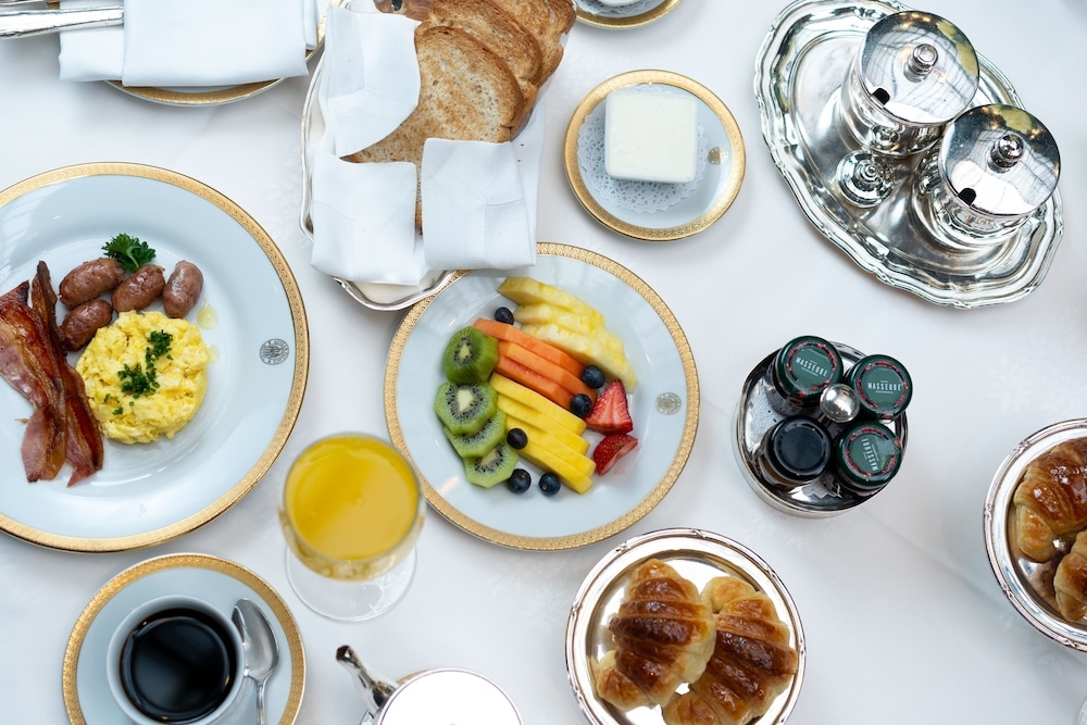 뷔페 아침 식사