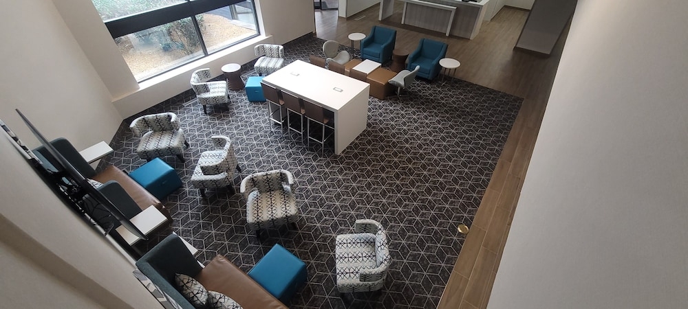 로비 좌석 공간