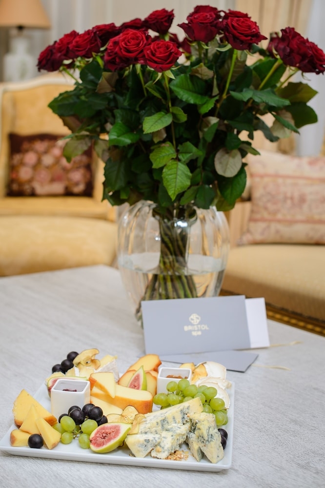 룸서비스 - 식사