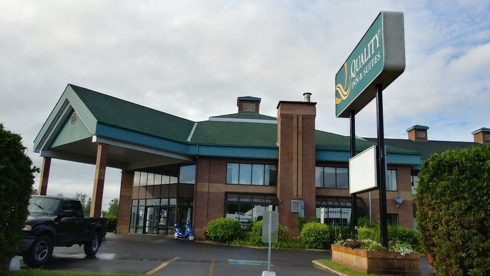 숙박 시설 입구