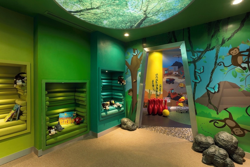 어린이 놀이 공간 - 실내