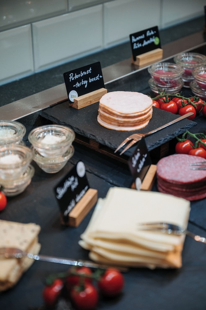 뷔페 아침 식사