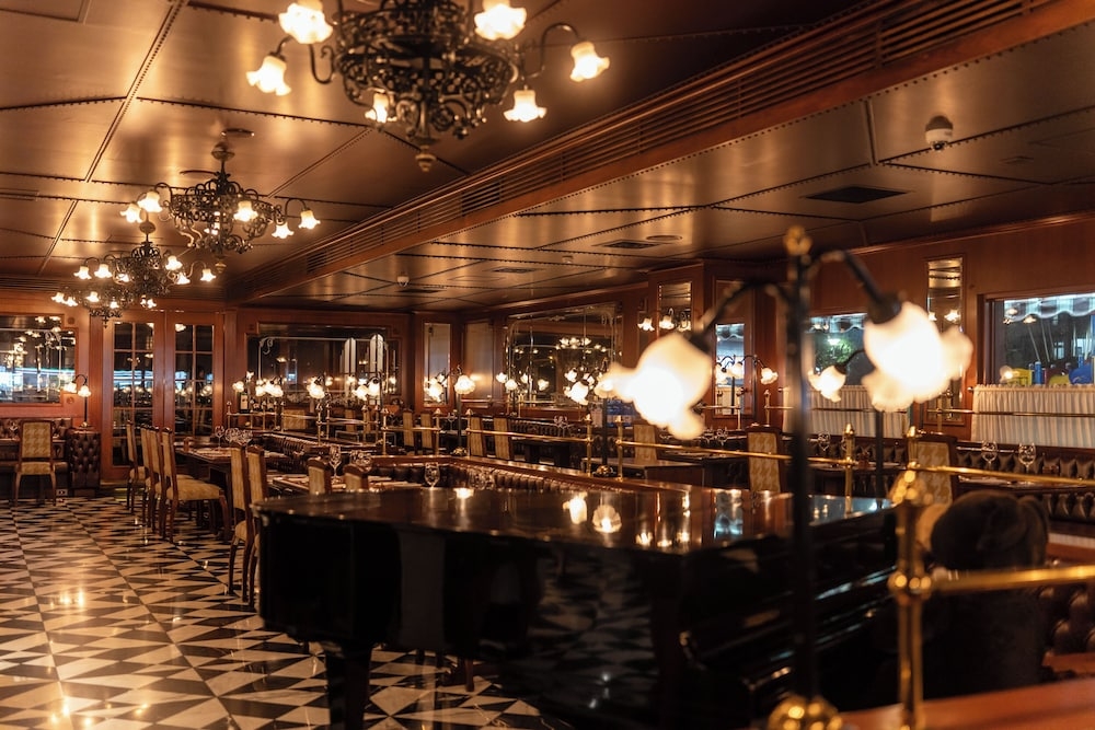 뷔페 아침 식사