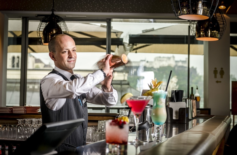 바(숙박 시설 내)